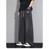 Jeans Masculino Outono 2026 Novo Jeans Reto Solto Calças de Perna Larga Juvenil Calças Longas Casuais Estilo Americano para Meninos