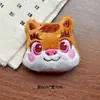 Acessórios Originais do Zodíaco Cavalo Desenho Animado Boneca Pônei de Pelúcia Ano Novo Broche Decorativo Acessórios para Roupas Sapatos e Meias Boneca