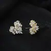 Pendientes de Zirconia Qingxing Estilo Coreano Moda Pendientes para Mujer Personalizados Versátiles Copo de Nieve Amante de la Luz de Luna Joyería Venta Directa de Fábrica