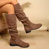 Talla Grande Exportación Pila Casual Ante Slip-On Botas Western 2023 Nuevo Caña Alta Punta Redonda Color Puro Tacón Grueso Botas de Moda