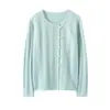 Cardigã de Cashmere Vazado Feminino com Botões Diagonais Jaqueta Suéter Tricotada Nova Elegante Camisa Interna Top Botões de Pérola