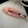 Pinza para el pelo de acetato brillante de lujo ligero con degradado multicolor, pinza de pico de pato ovalada versátil para flequillo, accesorio para el pelo en stock al por mayor
