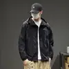 Chaqueta con capucha holgada a prueba de tres elementos para hombre 2026, nuevo estilo de montaña de verano para exteriores con protección solar y bolsillos grandes