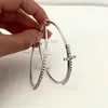 Brincos de Argola Grandes com Cruz de Diamante Exagerada Europeus e Americanos para Mulheres Design de Nicho Ins High-End Brincos de Moda Brincos