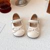 Zapatos de Princesa para Niñas 2025 Primavera y Otoño Nuevo Diseño para Niñas Perla Lindo Moño Zapatos Pequeños de Cuero