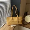 Bolsa Versátil Nova Moda Outono 2026 Transfronteiriça, Bolsa Tote de Design Nicho com Grande Capacidade Vintage, Bolsa de Ombro e de Braço
