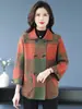 Novo Casaco Xadrez de Outono 2026 para Mães, Blusa Plus Size, Cardigan de Tricô para Mulheres de Meia-Idade e Idosas, Roupas de Outono/Inverno
