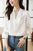Camisa de Chiffon com Cetim Branco para Mulheres, Novo Estilo Primavera e Outono 2026, Corte Slim, Design que Valoriza, Blusa de Manga Longa de Nicho
