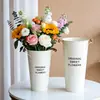 Balde de Flores de Hierro con Mango de Madera Beige Personalizado, Balde de Flores de Pie para el Hogar, Balde de Flores para Cultivo en Agua, Balde de Flores Profundo para Floristería
