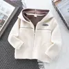 Roupas de Outono e Inverno para Crianças Novidade Veludo Austríaco Quente com Capuz Esportivo Solto Moletom para Meninos Tops Cardigan Roupas Infantis
