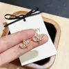 Brincos Stud Geométricos de Metal Zircônia Estilo Coreano Simples para Mulheres, Design Versátil e Único