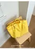 Bolso de mano moderno de estilo coreano, casual y versátil, bolso de mano de gran capacidad, estampado de letras de nicho, bolso de hombro ligero y transpirable