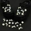 Charms KT Crocs Estrella Negra Polvo Dibujos Animados Resina Versátil Lindo DIY Accesorios Decorativos Hebillas Decorativas Desmontables