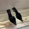 Zapatos de Tacón Alto Negros Puntiagudos de Nuevo Estilo para Mujer de Verano, Nicho, Sexy, Versátiles, Chanclas de Tacón de Aguja con Una Tira, Sandalias para Uso en Exteriores