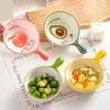Cuenco cerámico de alta calidad con asa, con decoración bajo vidriado, apto para uso doméstico, para servir comidas, sopas, postres y aperitivos; resistente al calor y duradero