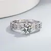 Anel Coração Cheio de Diamantes da Moda de Nicho Anel Versátil Estiloso para o Dedo Indicador Acessório
