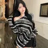 Precio Oficial: Camiseta de Manga Larga Rayada Off-Shoulder de Terciopelo Estilo Ojo de Gato Chica Picante para Mujer, Top Versátil Adelgazante Elegante de Otoño