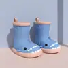 Galochas de Chuva Tubarão para Pais e Filhos, Galochas Infantis Antiderrapantes de Solado Macio para Meninos e Meninas Pequenos, Desenho Animado de Cano Médio, Sapatos Aquáticos Fofos