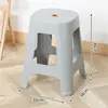 Bancos de Plástico Espessados para Uso Doméstico, Empilháveis, Adequados para Adultos, Cadeiras de Jantar para Sala de Estar, Bancos Quadrados Antiderrapantes, Podem Ser Impressos com Logo, Atacado do Fabricante