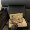 Bolsa de Corrente com Lantejoulas de Grande Capacidade na Moda Nova Coleção Outono 2025 Texturizada Elegante de Ombro Único para Sobrancelha Versátil Pequena Bolsa Transversal