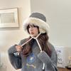 Sombrero de Otoño e Invierno 2024 para Niños de Felpa Nuevo Tejido Transfronterizo Versátil Cálido Protección para las Orejas Grueso Moda Forrado de Lana Sombrero Lei Feng