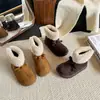 Botas de Nieve Casuales con Forro de Polar y Lazo para Niños 2025 Invierno Nuevo Estilo Botas de Algodón Cálidas de Ante con Forro de Polar para Niñas