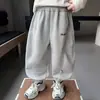 Pantalones jogger bordados con el abecedario para niños, colección primavera-otoño 2026, pantalones largos casuales para bebés, pantalones deportivos para niños estilo coreano