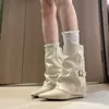 Chuyuji 2026 Otoño/Invierno Nuevas Botas de Caballero Versátiles y Suaves para Mujer con Punta Fina y Tacón de Cuña que Aumentan la Altura para Mujeres Bajitas