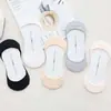 Zapatos de tacón alto calcetines de barco de algodón para mujer verano finos de boca baja color liso calcetines invisibles silicona antideslizante sin costuras corte arbitrario venta al por mayor