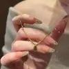 2026 Collar Llamativo de Lujo con Borlas Cadena de Clavícula Hueca de Oro de Alto Valor Colección de Collares Elegantes de Gama Alta