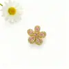 Pingente de Colar Flor de Cinco Pétalas de Zircônia Colorida Banhado a Ouro Cobre Moda Feminina Elegante Luxo Leve Floral em Formato de O Colar Atacado
