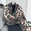 Cachecol Leopard Print de Venda Quente Transfronteiriço para Mulheres Imitação de Caxemira Moda Outono e Inverno Versátil Cachecol Protetor de Pescoço Quente Xale de Alta Qualidade