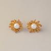 Aretes de botón de plata s925 con aguja de Qingdao, circonita de lujo ligero, fuegos artificiales, perla, aretes retro simples de temperamento para mujer