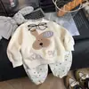 Nueva colección de otoño para niños: Conjunto bordado en 3D, conjunto de sudadera para niña y bebé, atuendo de dos piezas elegante y casual 2026