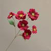 Ornamentos para Quarto de Casamento Flores de Simulação Vermelho Festivo Arranjo de Casamento Avançado Arranjo Floral de Casamento Balde de Abraço Flores Artificiais Floricultura de Simulação