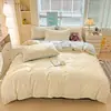 2026 Novo Conjunto de Roupa de Cama de Algodão 100% Quatro Peças Lençol de Cama Totalmente Algodão Capa de Edredom Estilo Fresco Conjunto de Roupa de Cama de Três Peças para Dormitório de Estudante