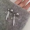 Versátiles Pendientes Grises de Lazo con Diamantes y Perlas para Mujer, Pendientes de Lujo Ligero y de Alta Gama, Pendientes Largos de Borla con Circonitas