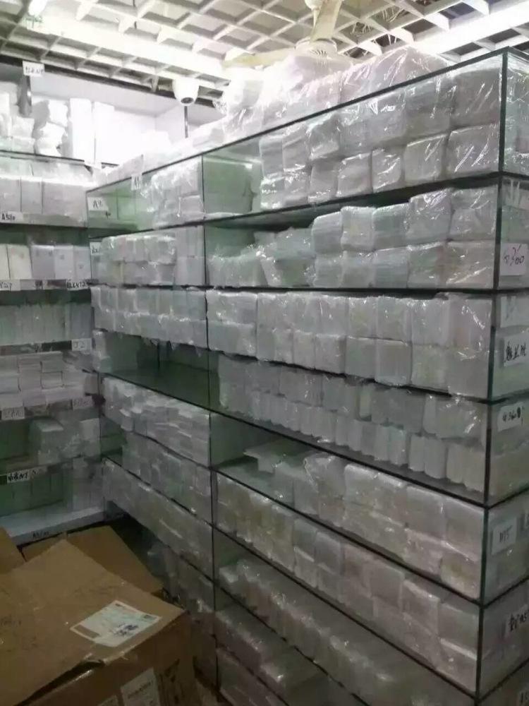 钢化膜