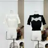 Suéter de Punto Corto para Mujer de Primavera con Cuello Alto y Diseño Puro Deseo