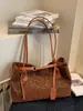 Moda Retro Europea y Americana Transfronteriza Estampado de Leopardo Otoño e Invierno 2026 Nuevo Bolso de Hombro de Gran Capacidad para el Trabajo y los Viajes Diarios Bolso de Axila