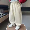 Pantalones Casuales de Primavera y Otoño para Niños Estilo Nuevo 2026 Ropa Guapa para Niños Pequeños y Medianos Pantalones de Pierna Recta Pantalones Largos de Algodón para Niños
