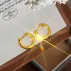 Puños de Oreja y Pendientes de Diseño de Nicho Retro Vintage de Lujo Ligero Estilo Metálico Cepillado, Joyería Dorada Arena para Regalo al por Mayor