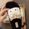 Chinelos de Bolinhas com Solado Grosso para Mulheres, Novo Estilo Verão 2026, Inspirados em Chanel, Adequados para Combinar com Vestidos, Sandálias Slide para Férias na Praia