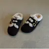 Mocasines sin cordones, Birkenstocks, botas de nieve de invierno, zapatos de mujer con forro de felpa que aumentan la altura
