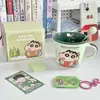 Produto Original Crayon Shin Caneca de Cerâmica Cor Macaron Escala de Leite com Escala Desenho Animado Fofo Caneca de Leite para Café da Manhã