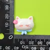 Accesorios de Resina Gatito de Manzana Pegamento Cremoso DIY Pasador Calcomanía para Vaso de Agua Accesorios para el Cabello Agujero Zapato Material Lote para Funda de Teléfono Móvil