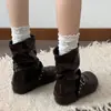 Botas de Salto Grosso Estilo Britânico Preto Femininas 2026 Nova Coleção Outono Versátil com Saias Aumenta Altura Emagrecimento Botas de Cano Curto Retrô