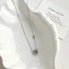 Collar Estrella Radiante de Zirconia Rosa y Negra Degradada, Cadena para Clavícula Versátil de Lujo Ligero de Nicho de Alta Gama para Mujer