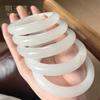 Venta al por mayor de fábrica jade dorado natural jade blanco sebo de Hotan pulsera redonda pulsera plana para niña pulsera de jade Tianshan Cui