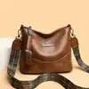 2026 Bolso Cruzado de Piel Suave Estilo Vintage Nuevo para Mujer, Bolso de Hombro Versátil de Gran Capacidad para Madres de Mediana Edad, Comercio Exterior Transfronterizo